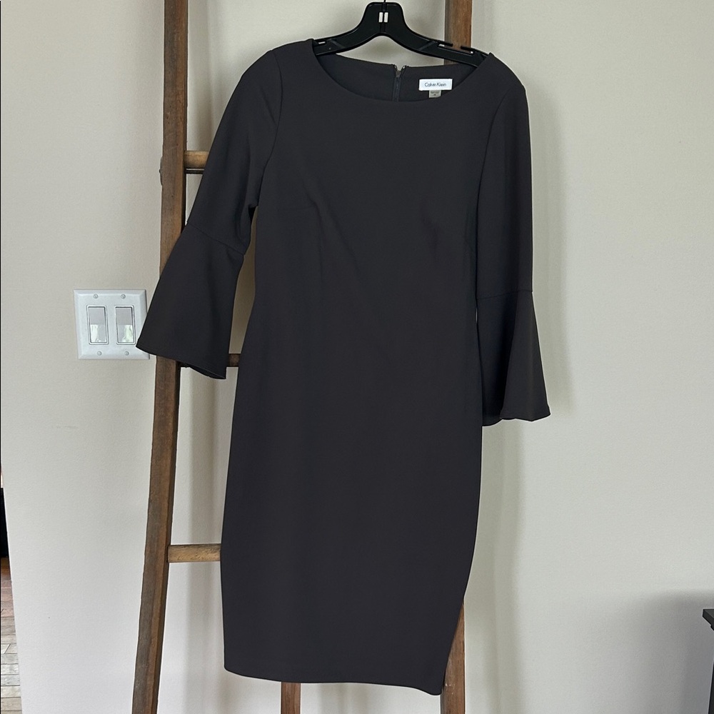 Calvin Klein Grey Bell-Sleeve Sheath Dress